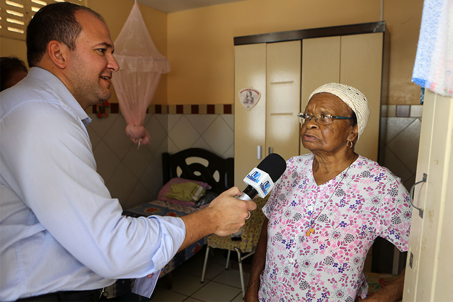 Olindina Benedita, 92 anos, moradora do abrigo.