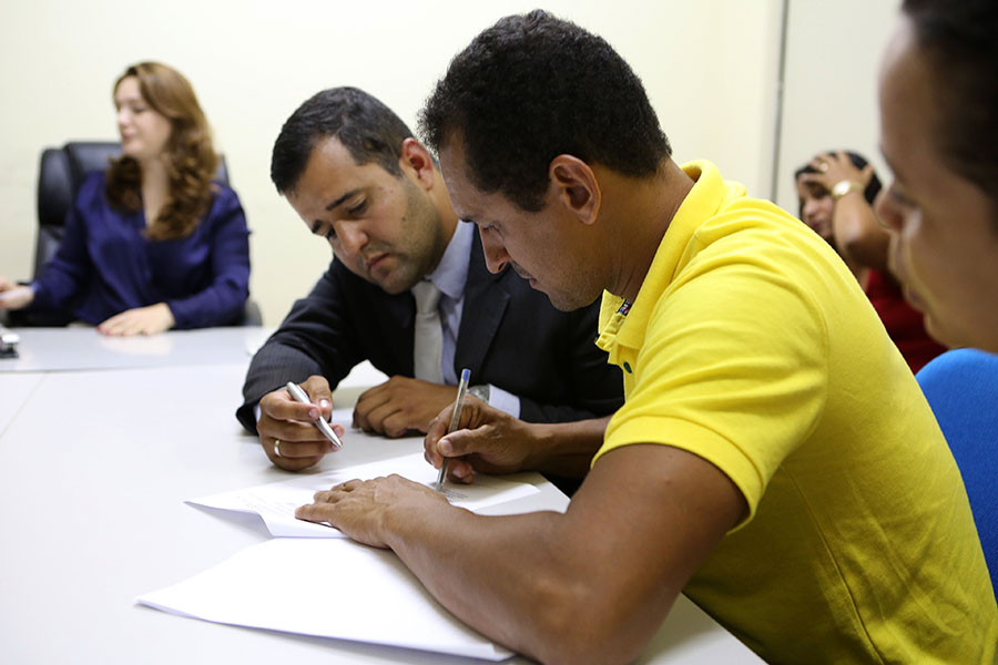Com o acordo, moradores não precisam desocupar terreno em Feliz Deserto. Foto: Caio Loureiro