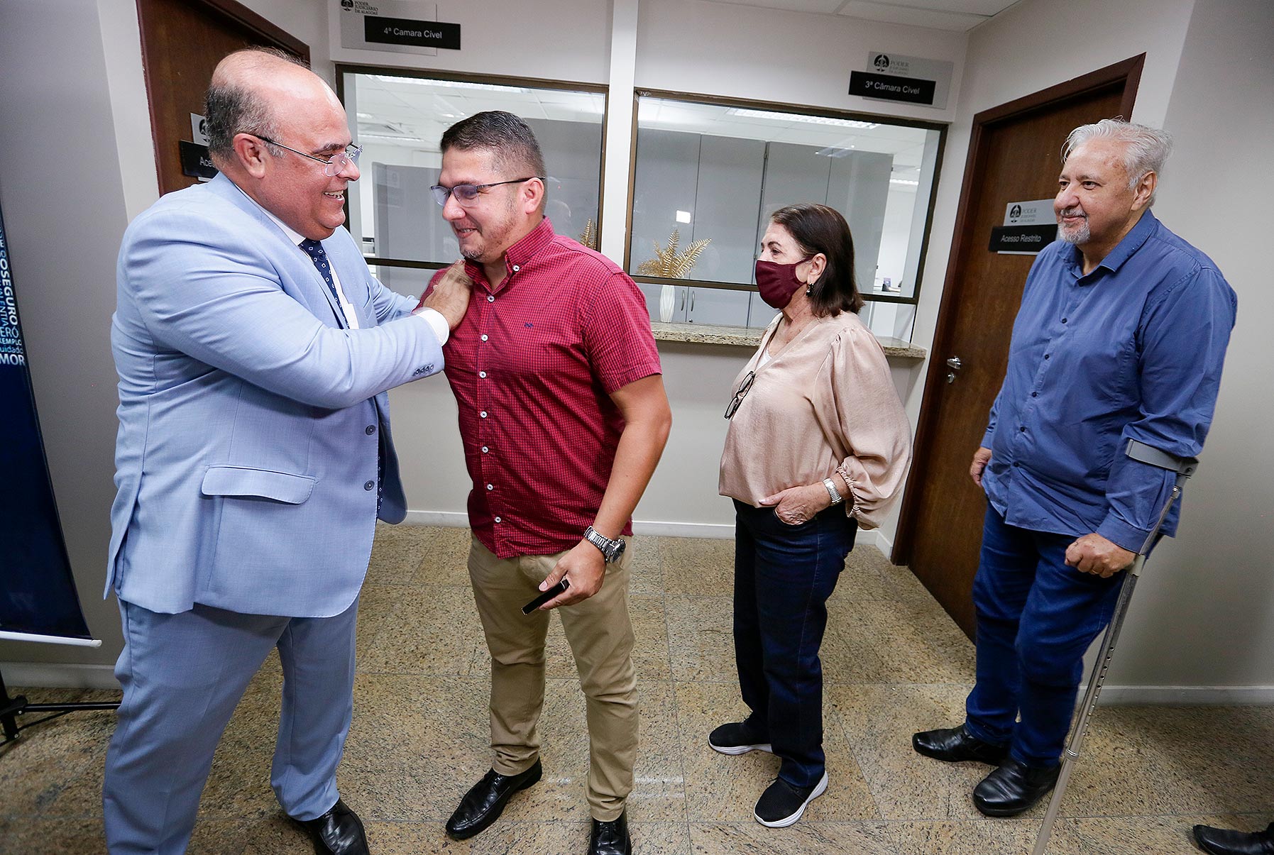 Presidência do TJAL homenageia servidores pais do Judiciário.