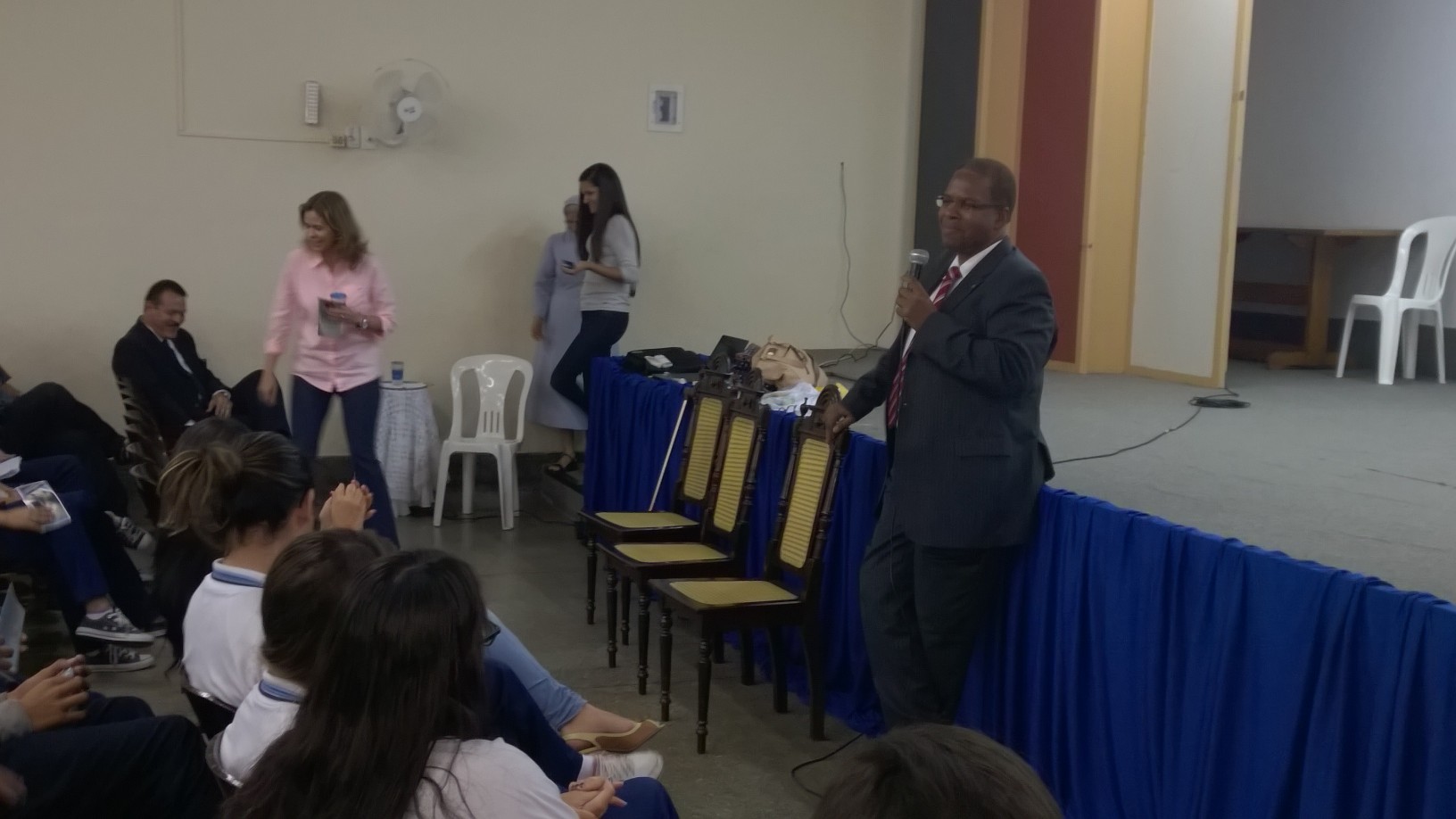 Colégio São José - palestrante juiz John Silas da Silva