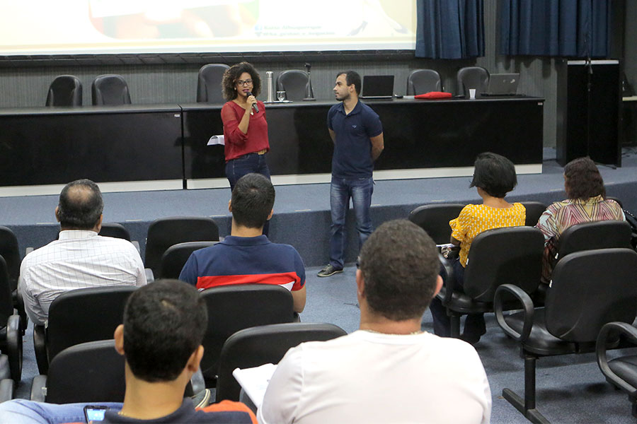 Servidores foram incentivados a participar dos debates. 