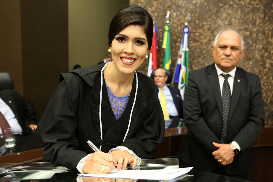 Juíza Amine Mafra Chukr Conrado.