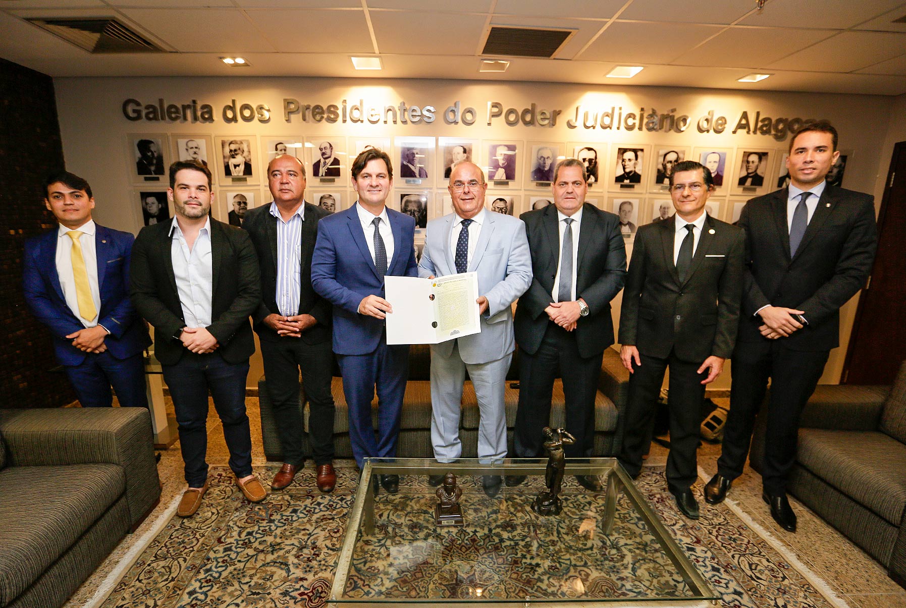 Prefeitura de Coruripe transfere ao Judiciário imóvel onde funciona o fórum.