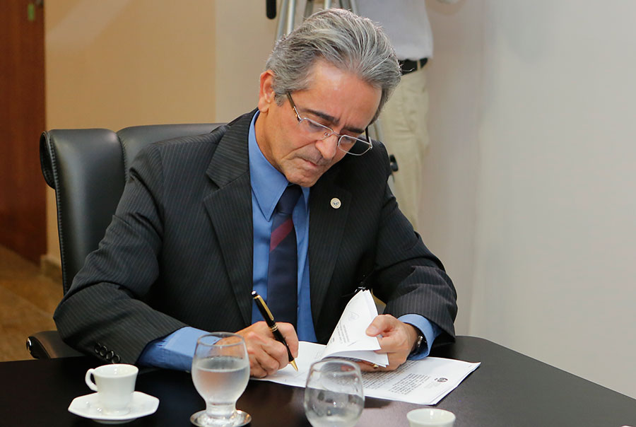 Desembargador Fábio Bittencourt, diretor da Esmal