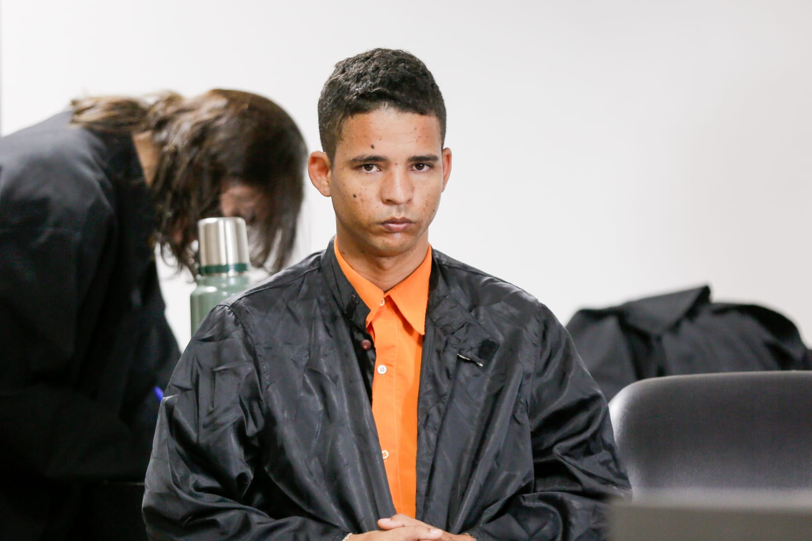 Réu Fernando Henrique Andrade Olegário.