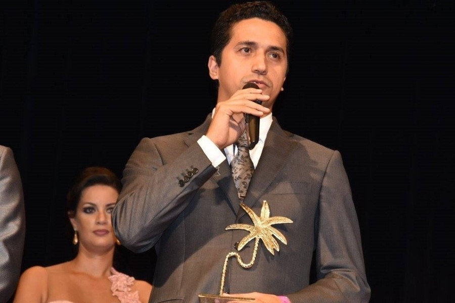 Maestro Rodrigo Andrade Teixeira.