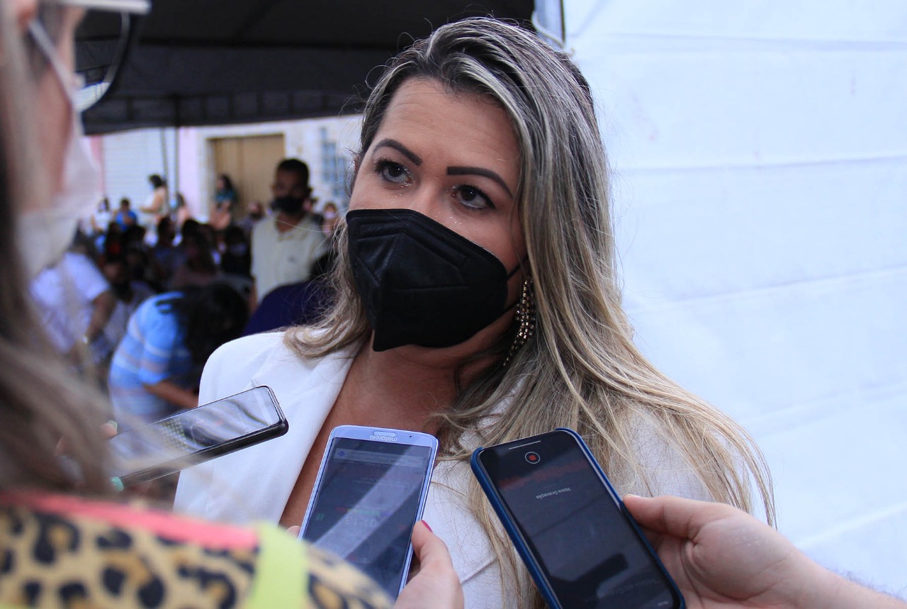 Juíza Emanuela Porangaba