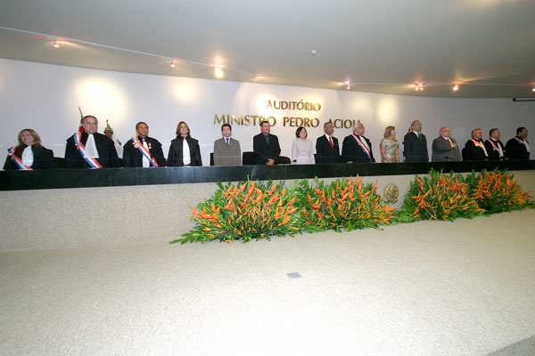 Mesa de honra da solenidade