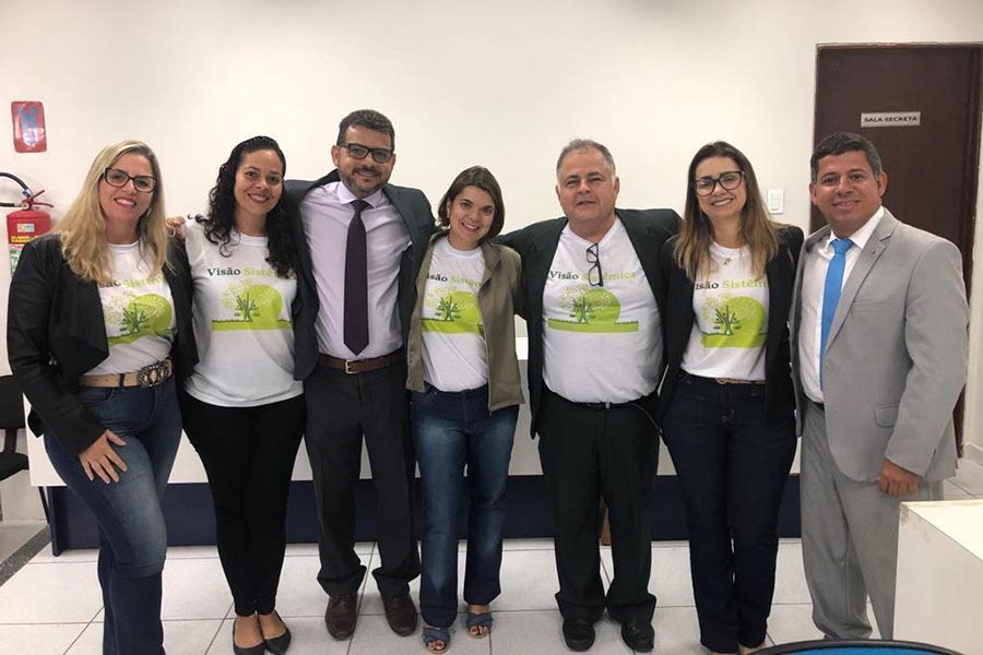 Magistrados e equipe do projeto.
