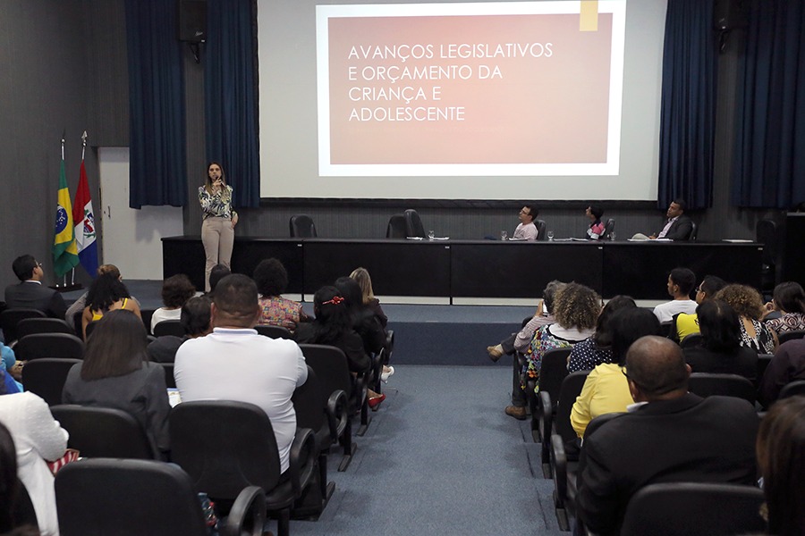 Poder Legislativo também faz parte da rede de atendimento à criança e ao adolescente.