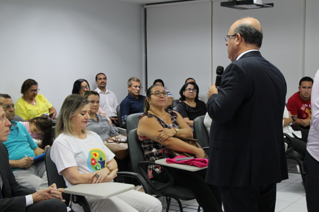 Desembargador Fernando Tourinho, diretor-geral da Esmal. 