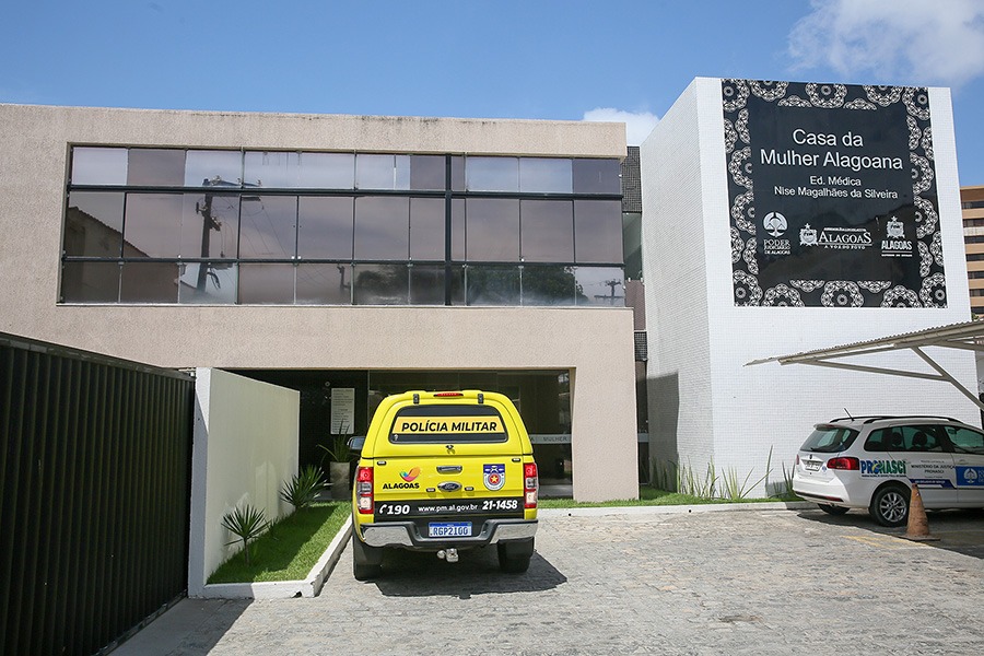 Juizado de Violência Doméstica de Maceió.