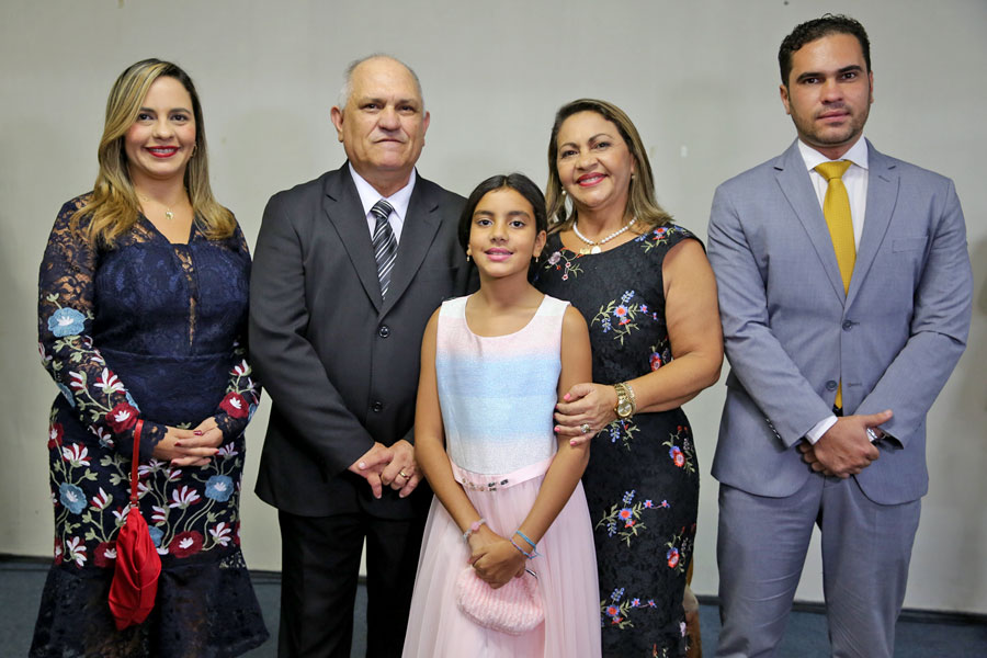 Desembargador Otávio Praxedes assume Governo do Estado.