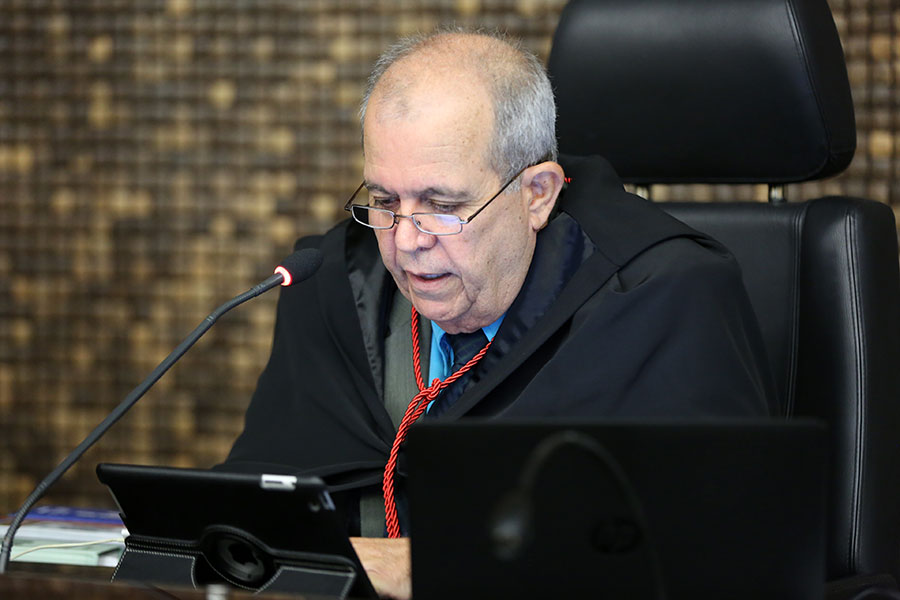 Desembargador Celyrio Adamastor.