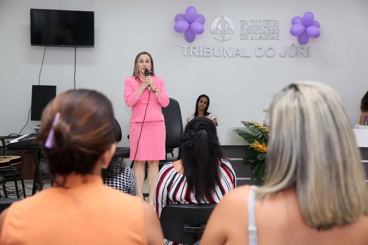 Juíza Juliana Batistela.