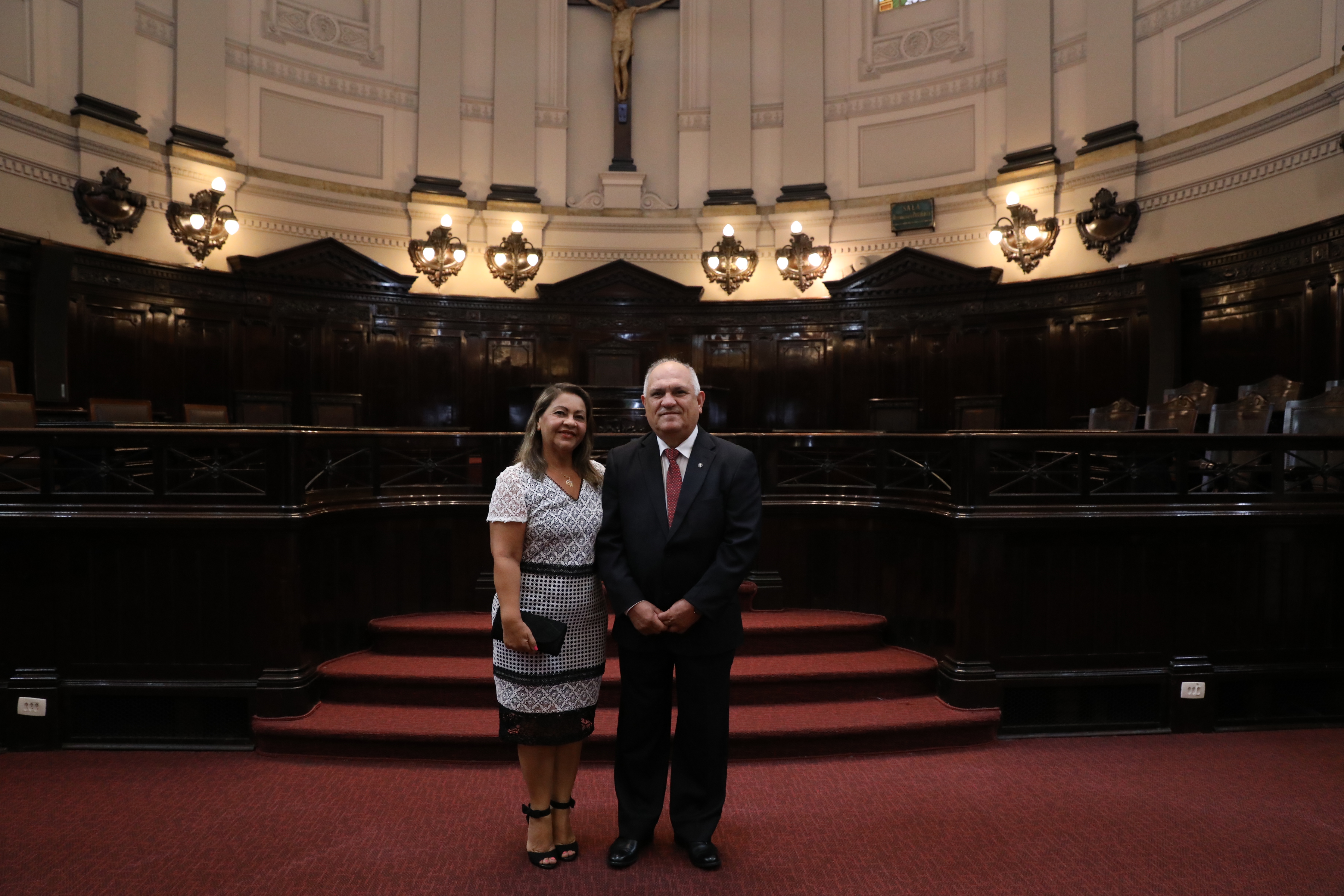 Otávio Praxedes e esposa acompanharam a posse no TJ/SP.