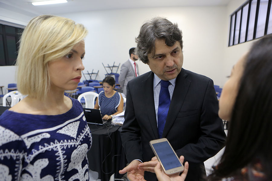 O juiz Alberto Jorge e a juíza Lorena Sotto-Mayor.