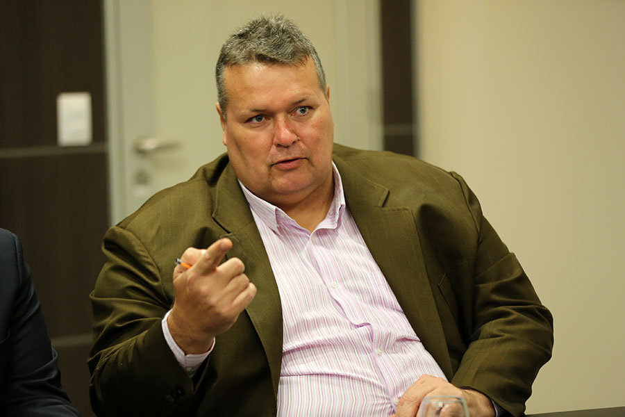 Coronel Lima Júnior.