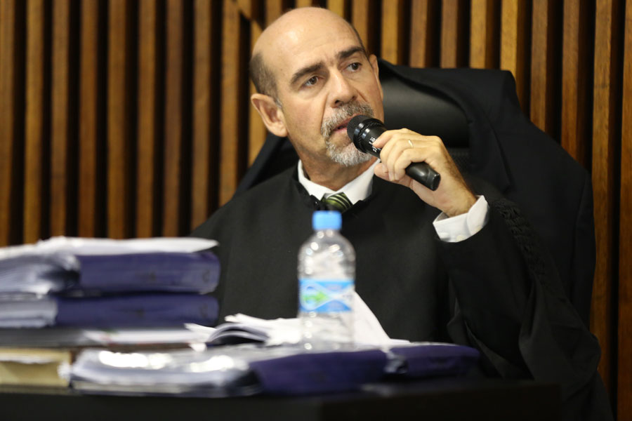 Promotor Elísio Maia