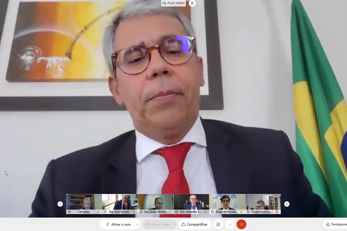 Desembargador Paulo Sérgio Velten Pereira