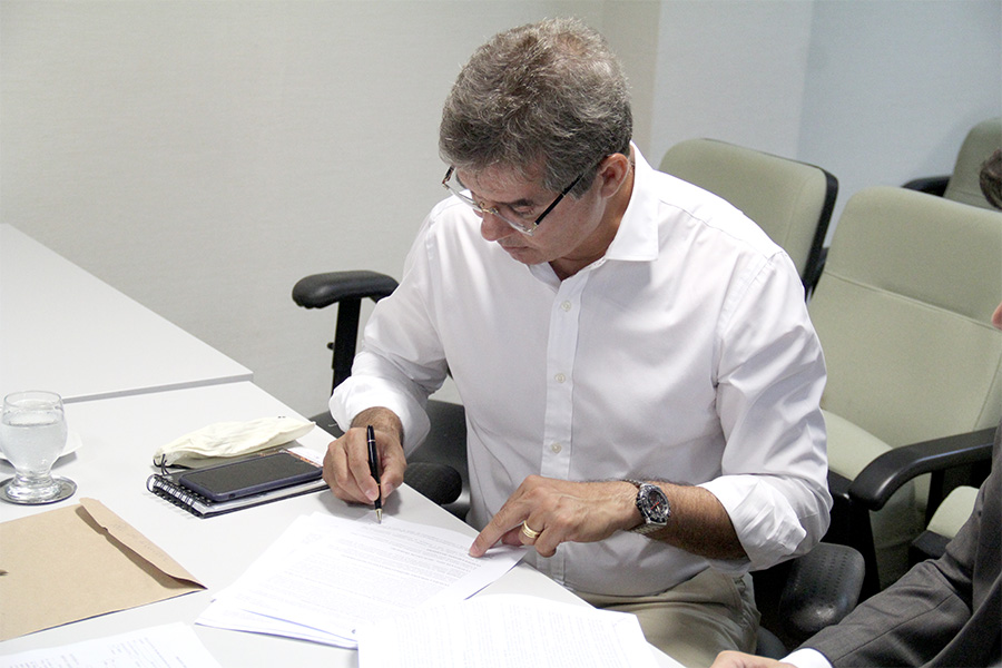 Flávio Almeida, prefeito de Pão de Açúcar.