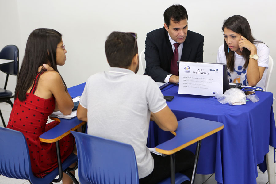 Justiça Itinerante na Universidade Tiradentes (Unit).