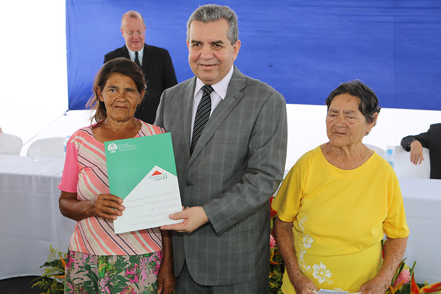 Maria Marlene e Joana Maria foram contempladas com o Moradia Legal II.