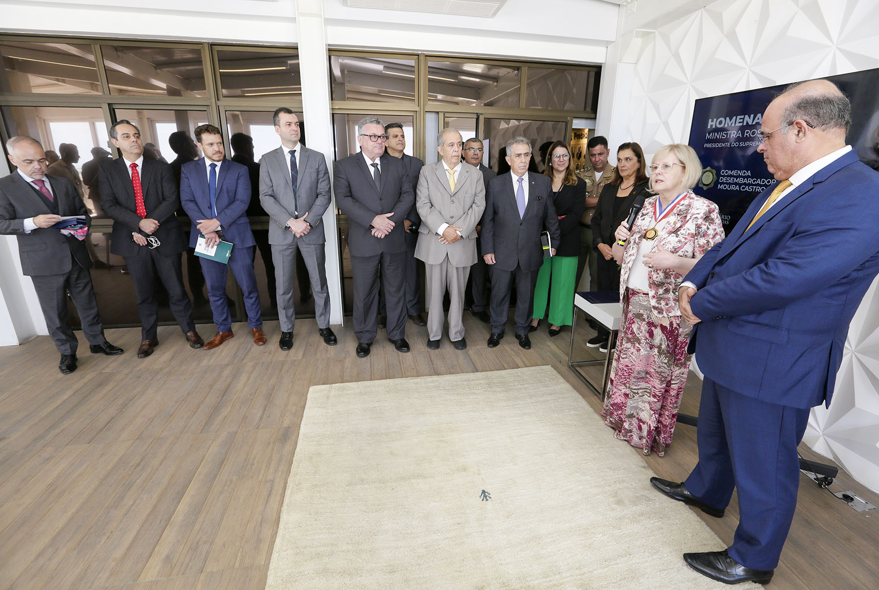 Ministra Rosa Weber recebe do TJAL a Comenda Desembargador Moura Castro.