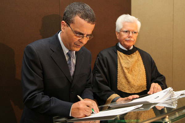 Cerimônia de posse dos 27 novos juízes substitutos do Poder Judiciário alagoano, em 15/10/2010