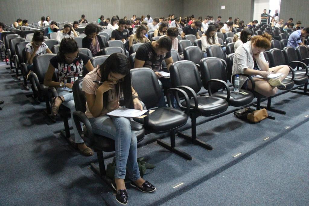 Estudantes participam de seleção para estágio em Arquitetura e Urbanismo