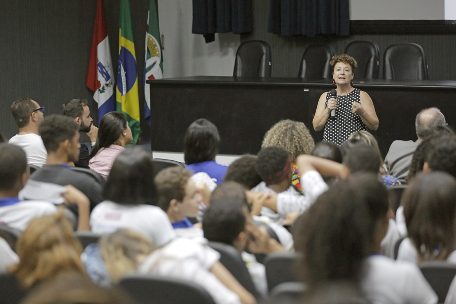 Especialista em educação, Rita Ipollito. 