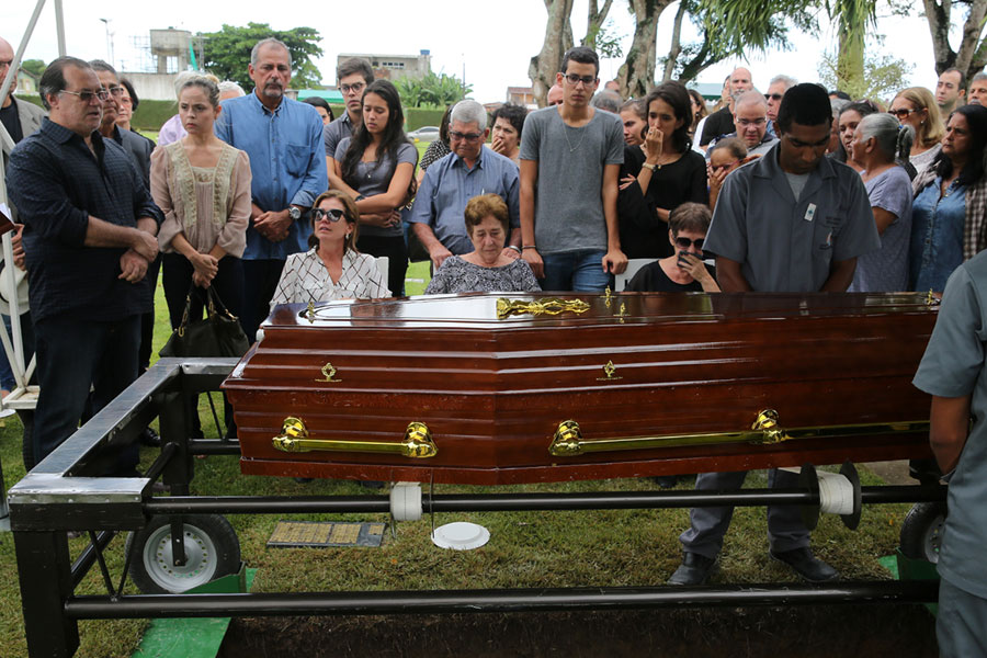Juiz Ney Alcântara fala aos presentes.