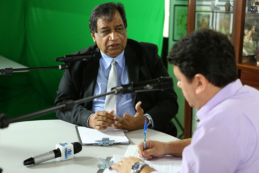 Simulação de entrevista com o juiz José Cícero Alves da Silva.
