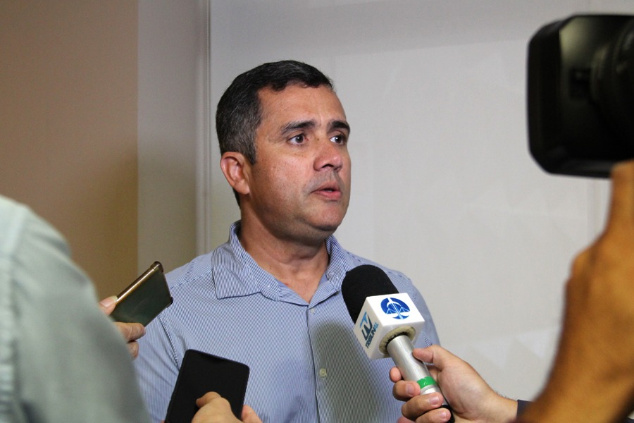 Gustavo Toroca.