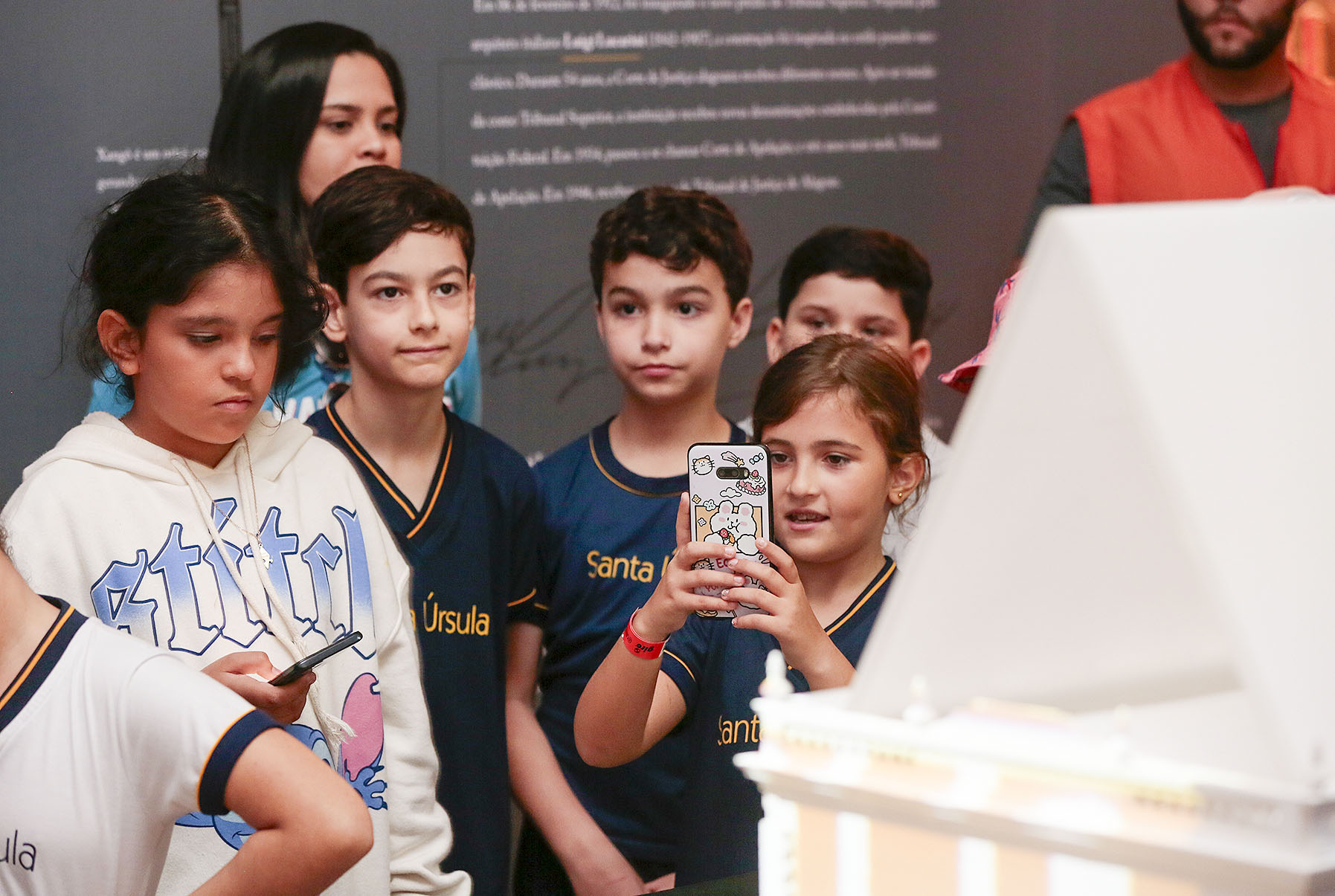 Alunos do Colégio Santa Úrsula aprendem de forma lúdica sobre o Judiciário.