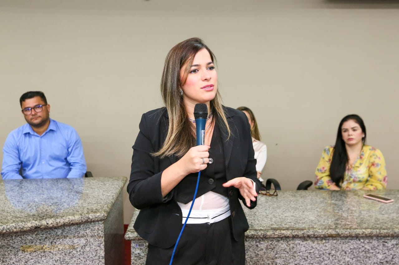 Advogada Paula Tenório.