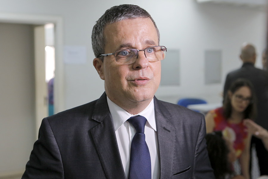 Juiz José Miranda, auxiliar do Juizado da Mulher da Capital