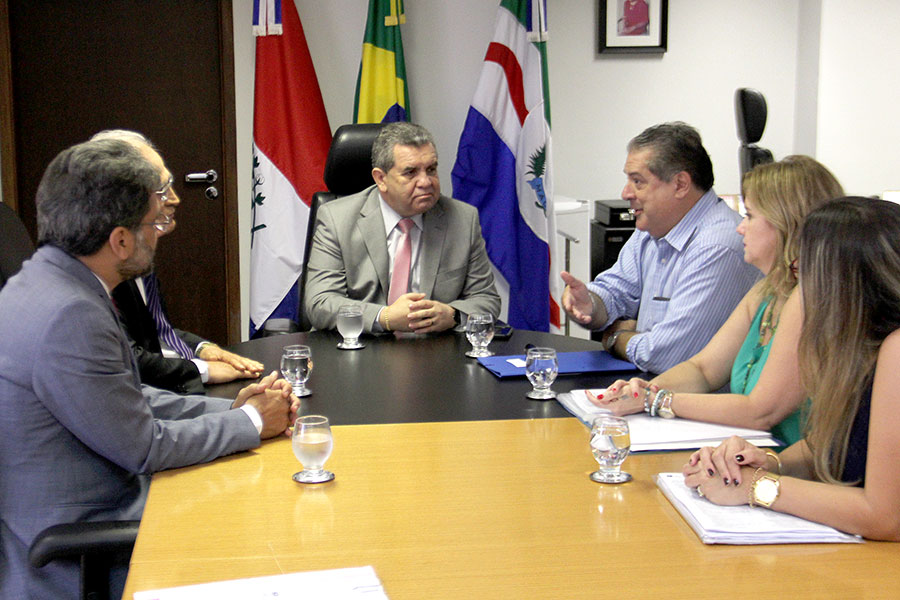 Representantes da FCC se reuniram com o presidente Washington Luiz, nesta sexta (6). Fotos: Caio Loureiro.