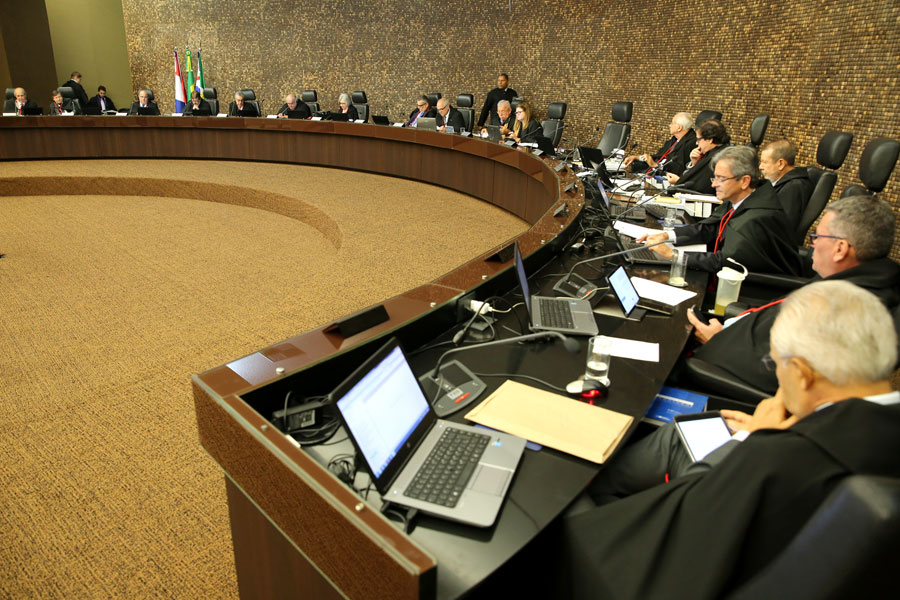 Pleno do Tribunal de Justiça de Alagoas durante sessão nesta terça-feira (19).