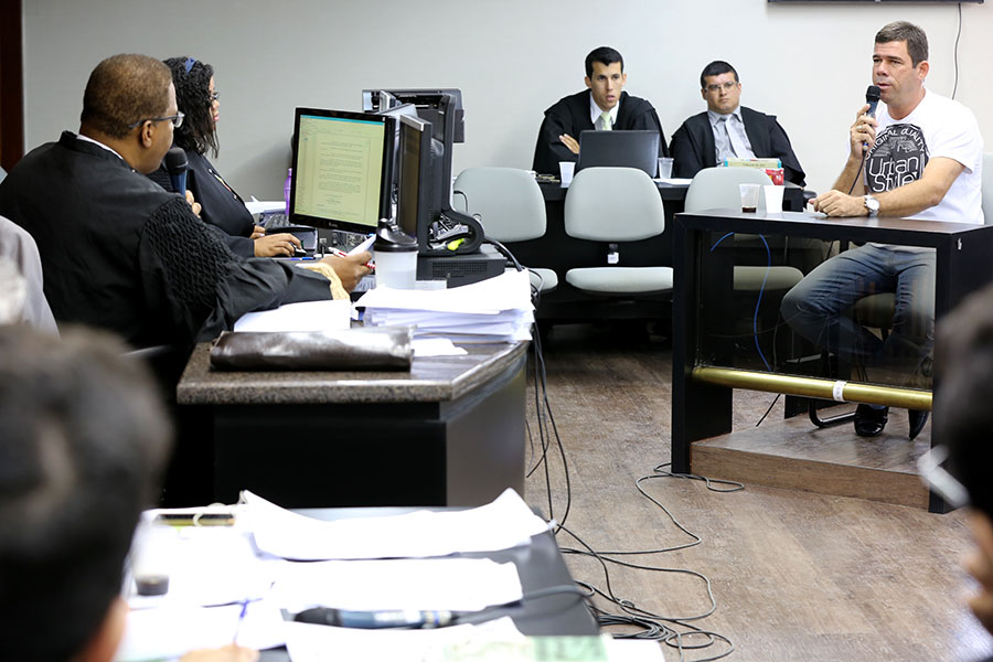 Vereador Luciano Lucena durante julgamento no Fórum da Capital
