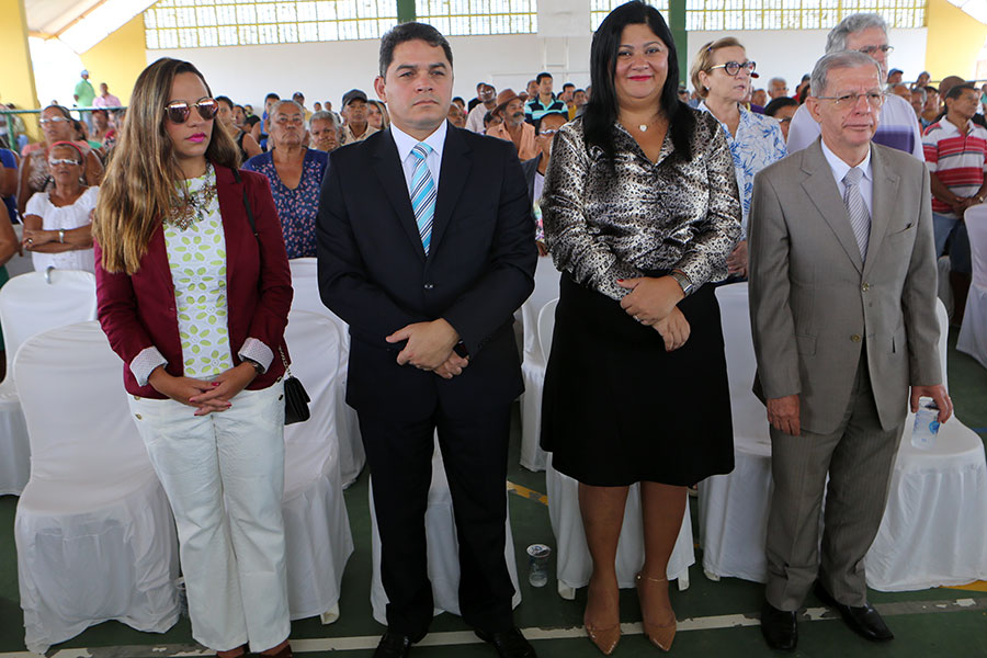 Entrega de títulos do Moradia Legal II em São Miguel dos Campos.