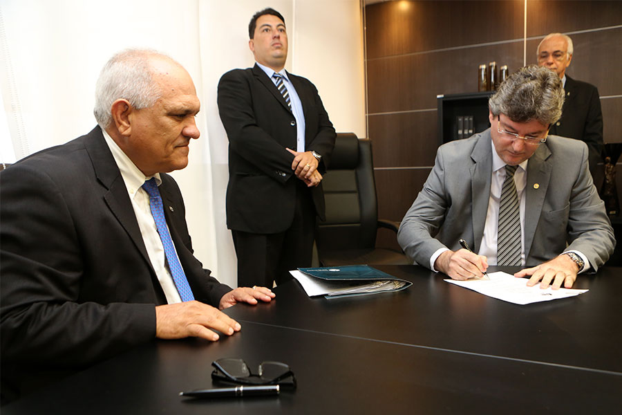 Juiz Presidente do Funjuris, Jamil Amil Albuquerque de Hollanda Ferreira.