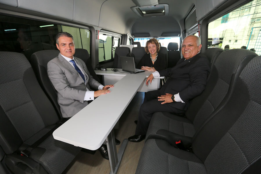 Juízes Maurício Brêda, presidente do Funjuris, Luciana Cavalcanti, titular do 12º JECC, e presidente Otávio Praxedes.